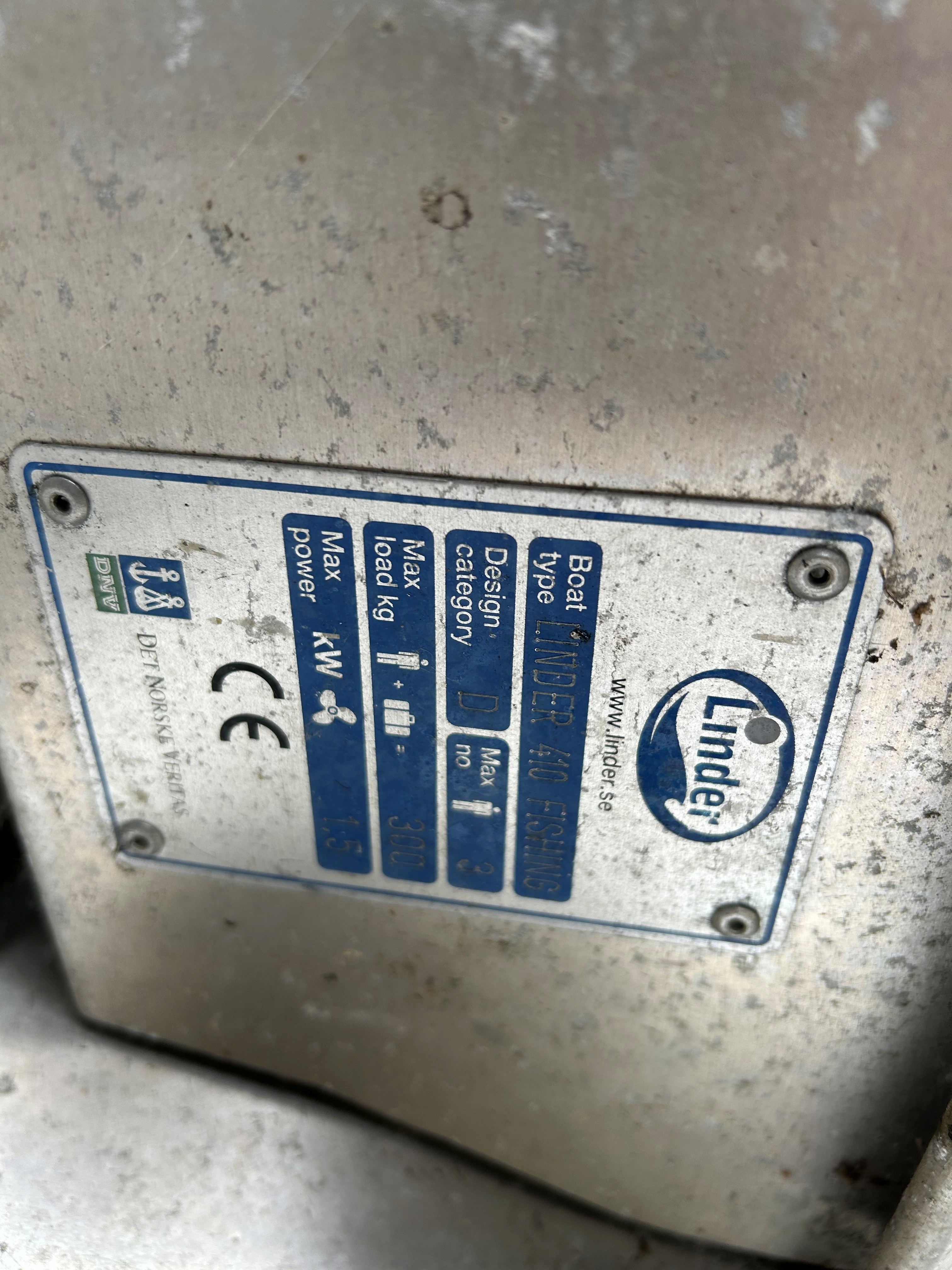 Linder 410 Fishing a